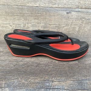 Cole Haan Wedge Flip Flops Black And Red D19177 W/ Nike Air Soles Size 7B